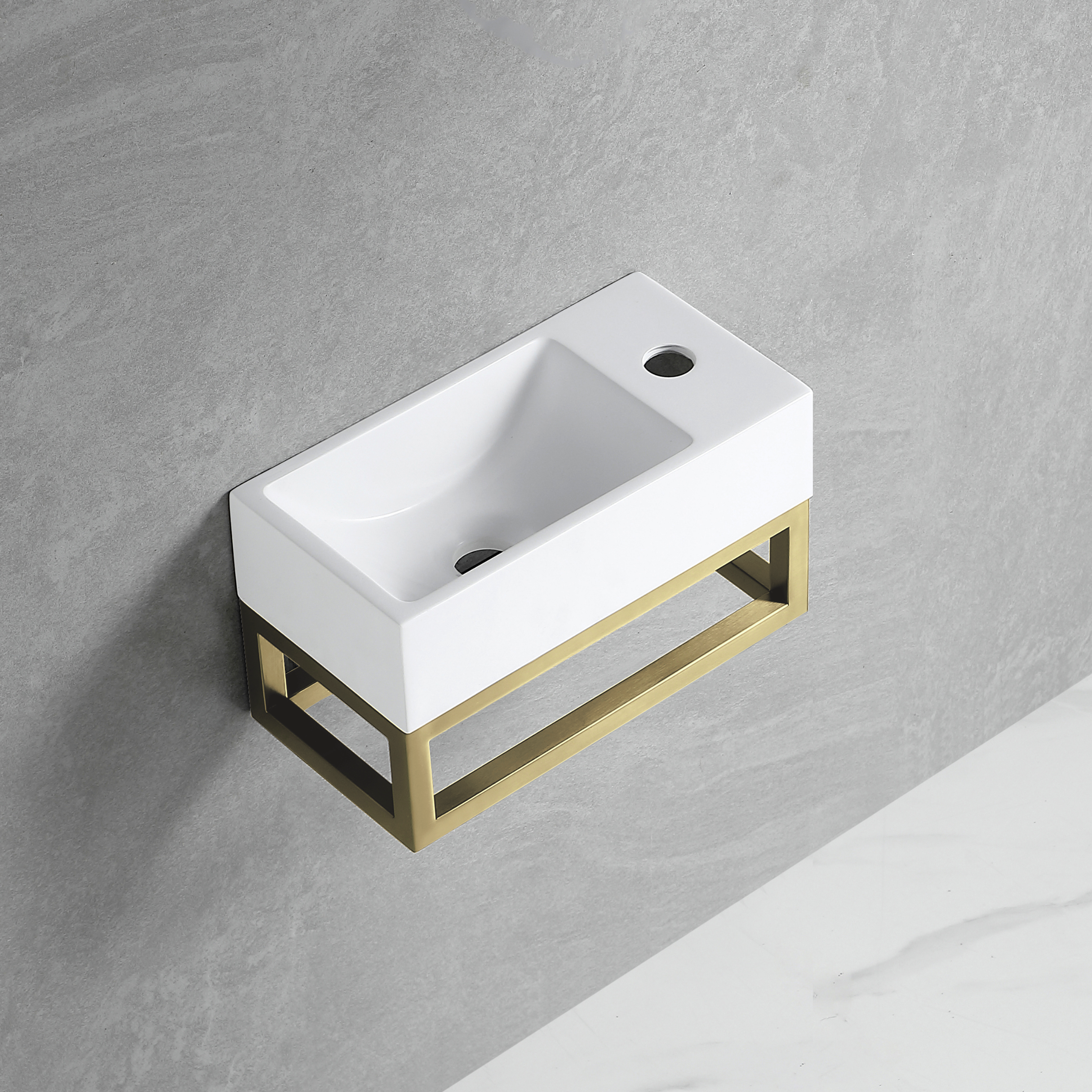 BD - R-Line Nancy fontein L&R met kraangat inclusief mat-goud frame